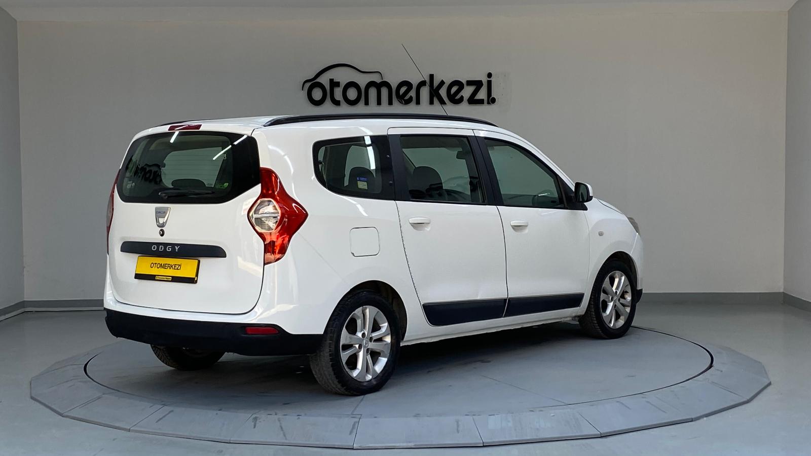 DACIA LODGY 5